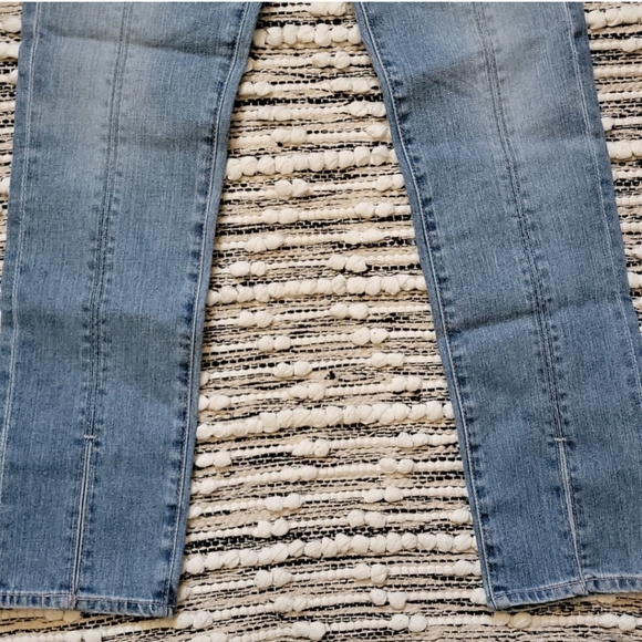 AG The Isabelle High Rise Crop Straight Leg Jeans - Picture 3 of 7